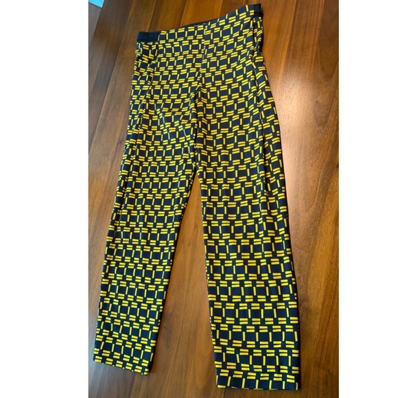 ZARA SILKY LOOSE FIT TROUSERS WITH GEOMETRIC PRINT PANTS - Picture 3 of 7